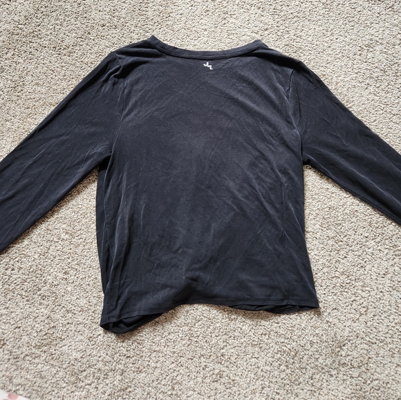 Long sleeve Twist Front Cropped Long Sleeve Gym Active Top - Picture 3 of 5